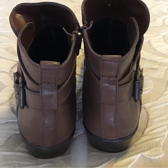 Naturalized Bridal Brown Ankle Boots, NWT, size 8.5, extremely soft leather - Picture 7 of 10